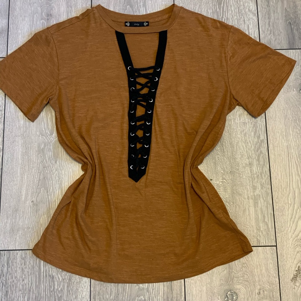 Low Cut tie tshirt